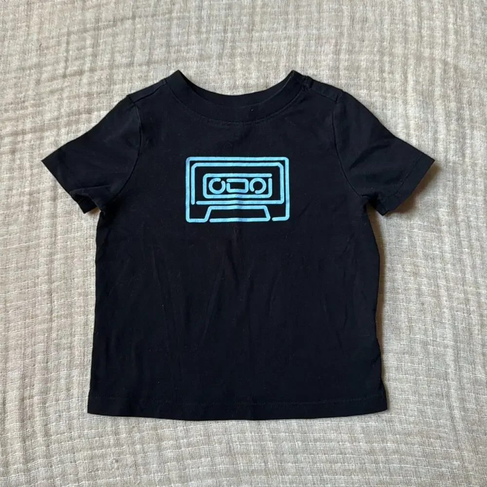 📼 Cassette tape tee shirt‎